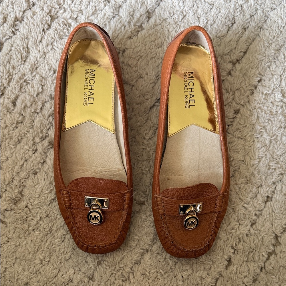 Michael Kors Hamilton Leather Loafers with MK Logo Padlock size 7